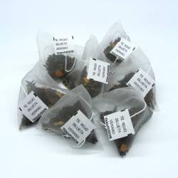 Té rojo Silueta de Verano Pirámides Biodegradables | TeaInfusion